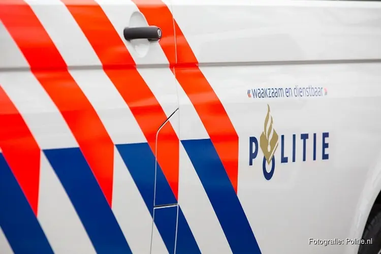 Spookrijder licht gewond na aanrijding A28