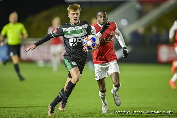 Jong AZ komt er niet aan te pas tegen FC Groningen