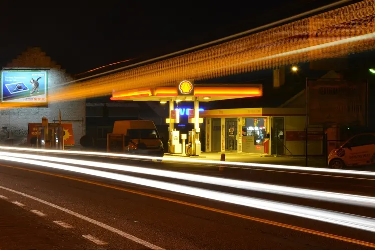 Grote verschillen benzineprijs in Drenthe: tot 23 euro verschil voor volle tank